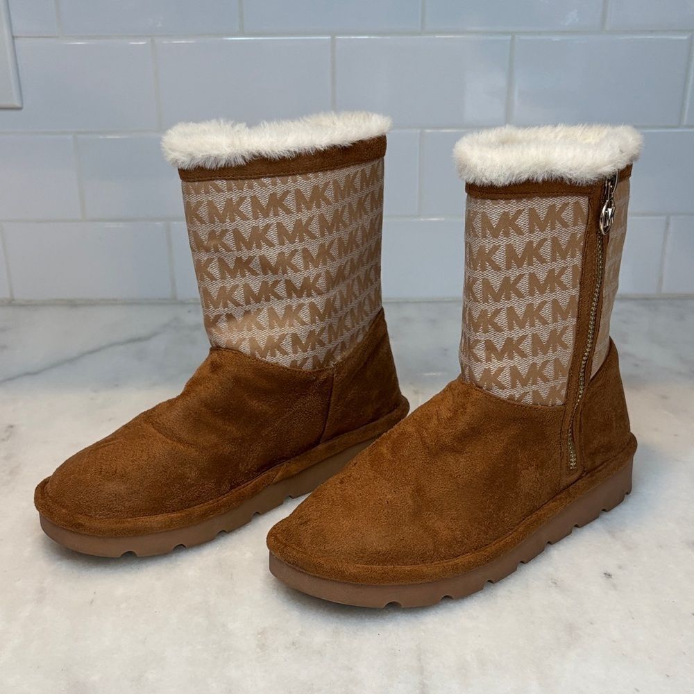 Michael Kors Boots Suede Tan Signature Logo Winter Shoes Designer